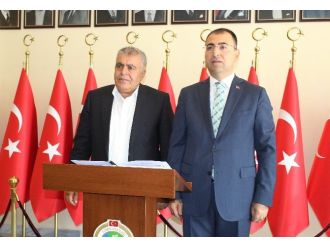 Kalkınma Bakanı Doğan, İzmir Valisi Toprak’ı Ziyaret Etti