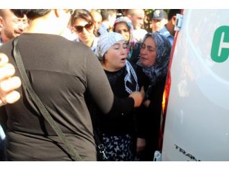 Oğlunun Bayrağa Sarılı Tabutunu Görmeye Dayanamayan Anne Evden Çıkamadı