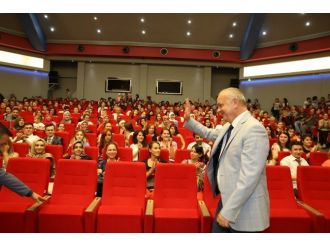 Başarılı Gençlere Başkan Morali