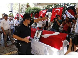 Son Yolculuğuna Gül Suyuyla Uğurlandı