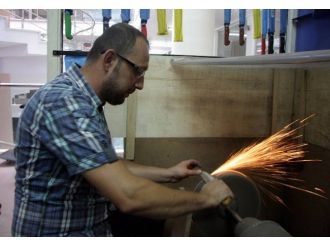 (Özel Haber) Bıçak Bileyicilerinin Yüzü Gülüyor