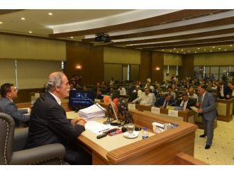 Yeni Belediye Sarayında İlk Meclis Toplantısı