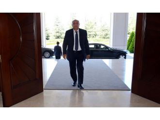 Tuğrul Türkeş AK Parti’den aday oldu
