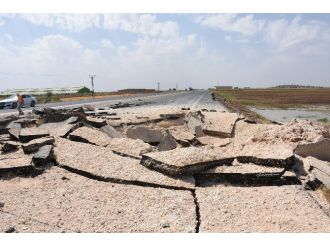 Teröristler İpek Yoluna saldırdı