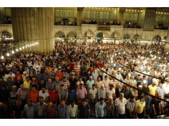 Bayram namazı nasıl kılınır ?