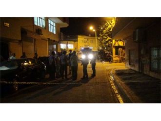 Kendi evinde başından vurularak ağır yaralandı!