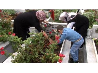 Edirnekapı Şehitliği doldu taştı