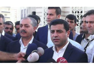 HDP’li bakanların istifasını değerlendirdi