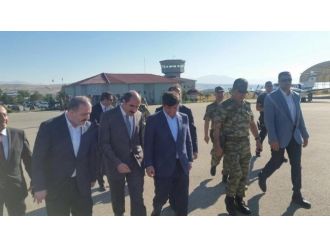 Başbakan Davutoğlu Van’dan ayrıldı