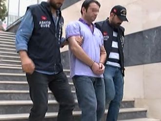 Sevgilisini öldürdüğü iddia edildi, polise teslim oldu