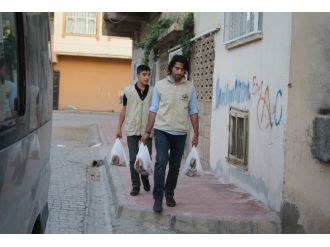 ’Yasin Börü’ 250 aileye kurban eti ulaştırdı