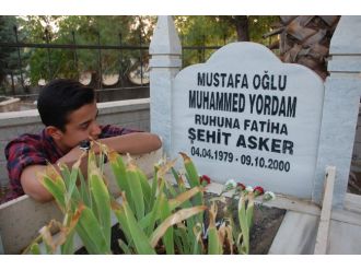 Şehitlikte yatan asker şehit kabul edilmedi