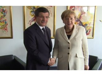 Sığınmacı krizi ele alındı