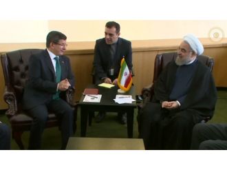Davutoğlu, Ruhani ile görüştü