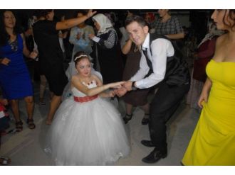 Aşk engel tanımadı