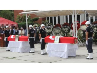 Şehit polisler için ilk tören