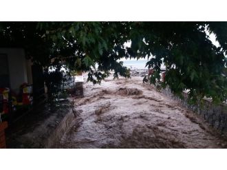 Bursa’yı sel aldı