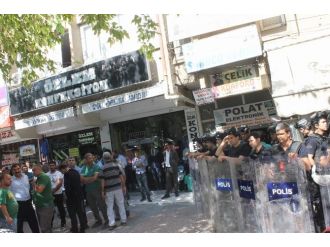DBP ve İHD’ye polis baskını: 10 gözaltı