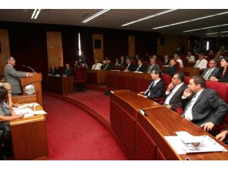 KKTC’de yeni yasama yılı açıldı