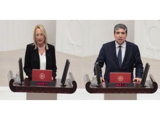 Yeni bakanlar yemin etti