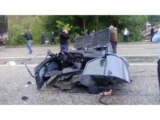 İkiye bölündü: 1 ölü, 6 yaralı