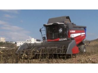 Mehdi Eker biçerdöver kullandı