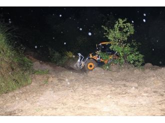 Sağanak sonrası toprak kayması