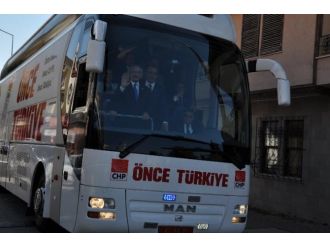 Mitinglerine Antalya’da devam ediyor