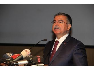 Yılmaz: "Her 100 kişiden 38’i üniversiteye gidiyor"