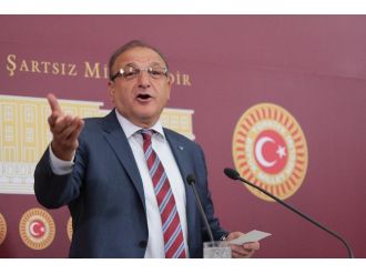 AK Parti’nin seçim beyannamesini eleştirdi