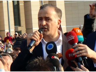 Dumanlı Zaman’dan istifa etti