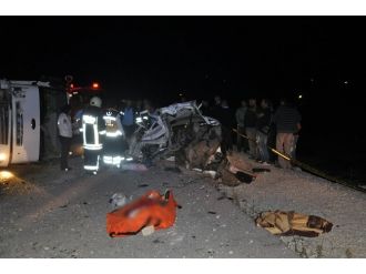 Ölüm virajında korkunç kaza: 4 ölü, 4 yaralı