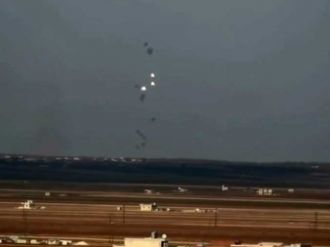 Ruslar havadan Esad karadan muhalifleri vuruyor