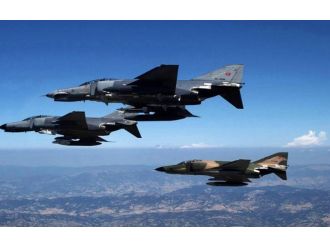 Türk jetlerine bir taciz daha