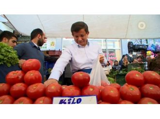 Başbakan Davutoğlu pazarcı oldu