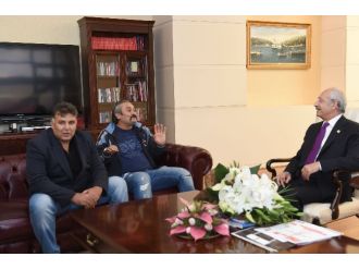 Kılıçdaroğlu, gazi Osman Ünlü ve ailesini kabul etti