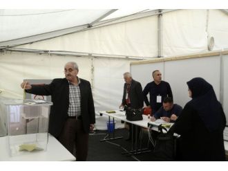 Gurbetçiler sandık başında