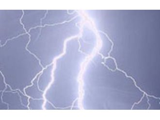 Yıldırımın çarptığı 2 kişi öldü