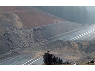 Karayoluna yerleştirilen patlayıcı imha edildi