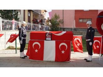 Şehit polise son görev