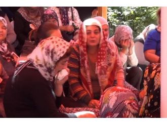 Şehit polis Türkçe ve Kürtçe ağıtlarla uğurlandı