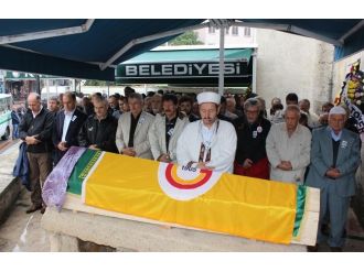 Kozmetik kraliçesi ’Hunca’ son yolculuğuna uğurlandı