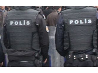 Yolu kapatan gruba polis müdahalesi: 13 gözaltı