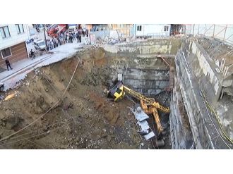 Vinç devrildi: İnsanlar deprem diye sokağa döküldü