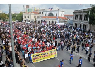 İzmir’de 5 bin kişi yürüdü