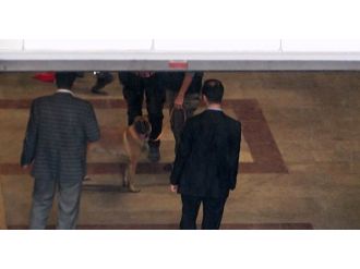 Taksim metrosunda bomba araması yapıldı