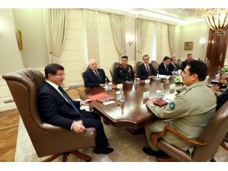 Davutoğlu Orgeneral Şerif’i kabul etti