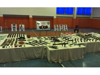 Sur’dan cephanelik çıktı