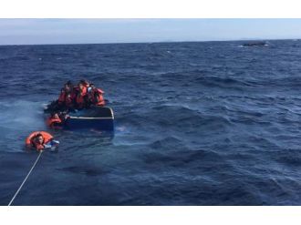 Ege’de yine göçmen faciası: 2 ölü, 2’si çocuk 10 kayıp