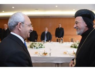 Din adamlarıyla  4.5 saat ne görüştü ?